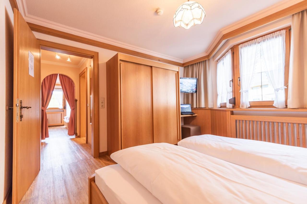 Hotel Garni Apart Tina Ischgl Ngoại thất bức ảnh