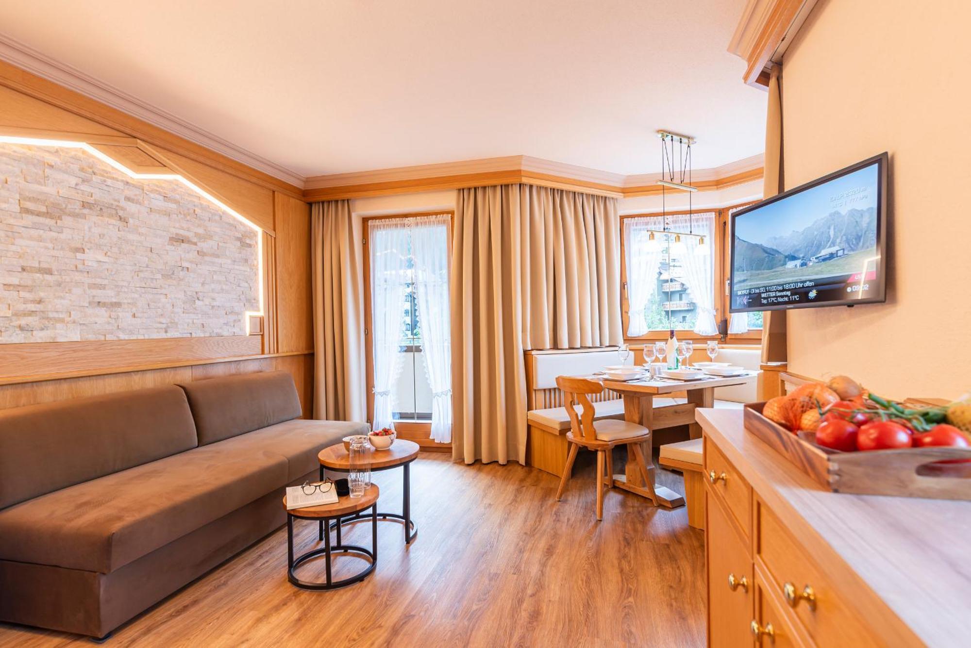 Hotel Garni Apart Tina Ischgl Ngoại thất bức ảnh