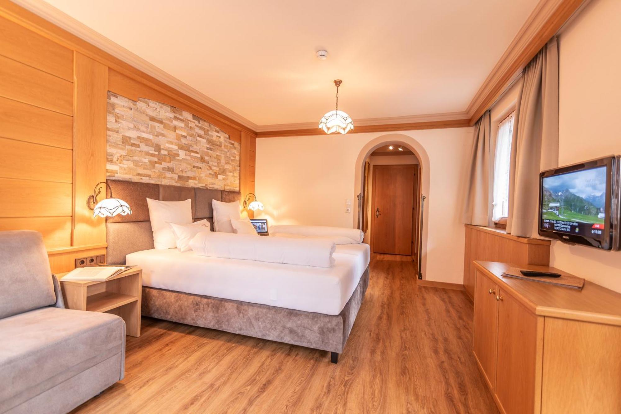 Hotel Garni Apart Tina Ischgl Ngoại thất bức ảnh