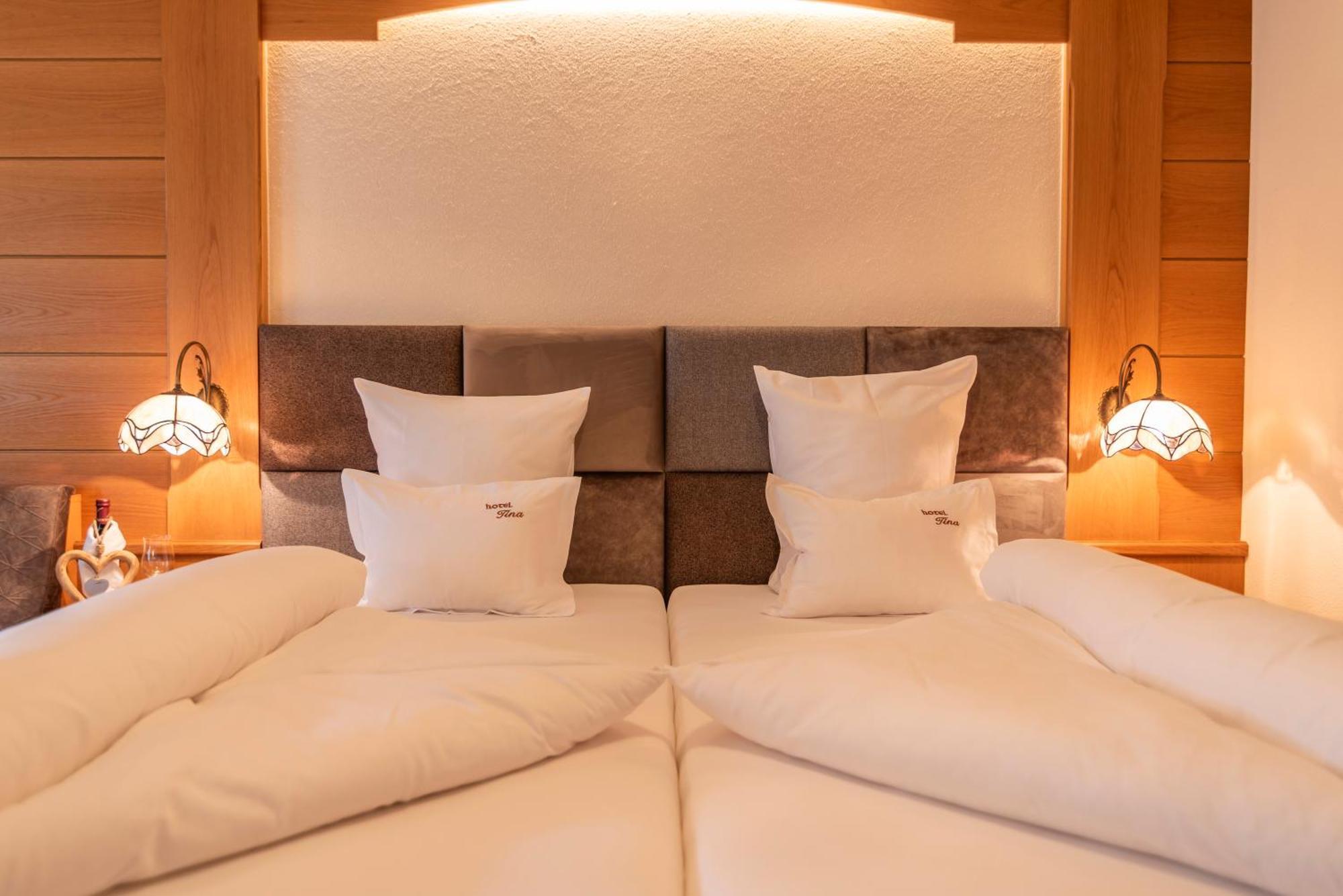 Hotel Garni Apart Tina Ischgl Ngoại thất bức ảnh