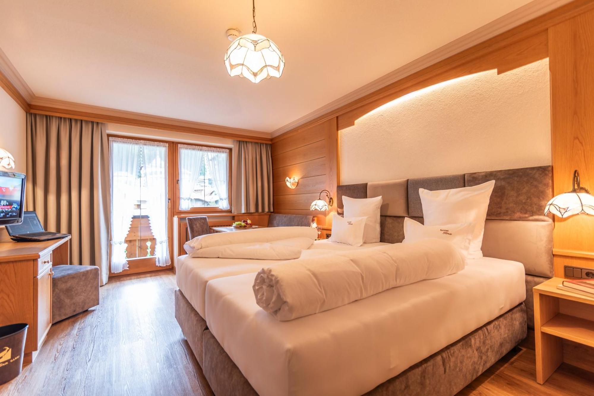 Hotel Garni Apart Tina Ischgl Ngoại thất bức ảnh