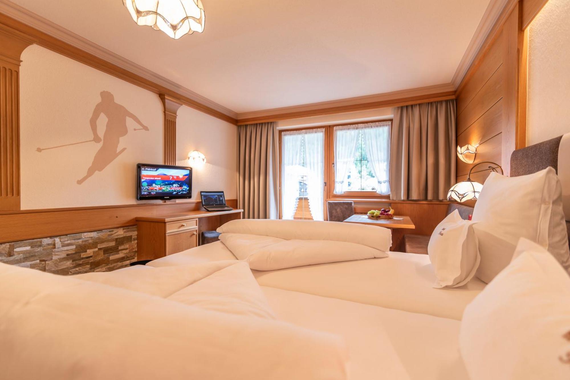 Hotel Garni Apart Tina Ischgl Ngoại thất bức ảnh