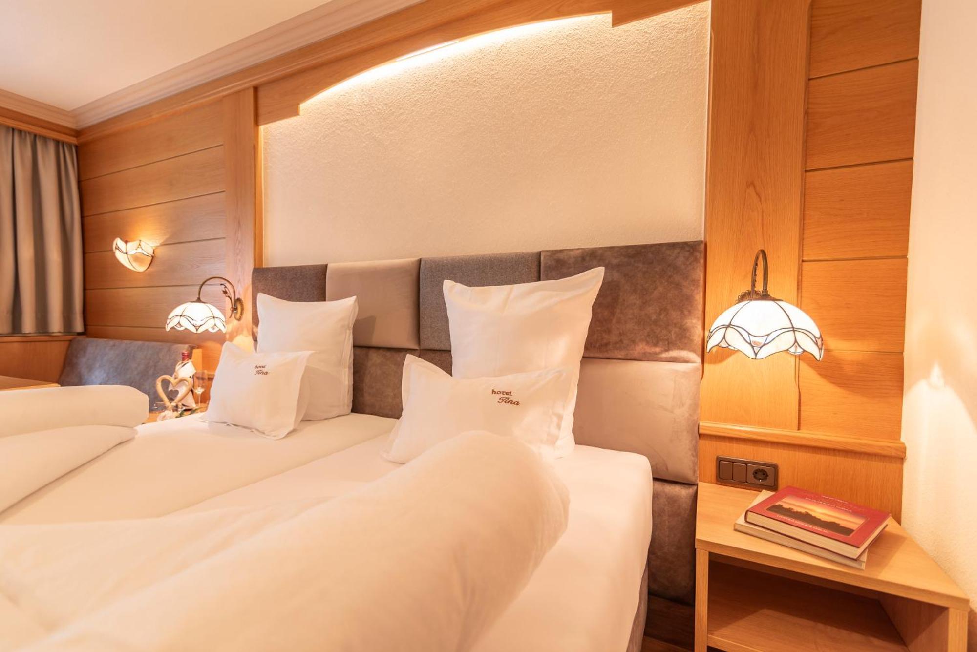 Hotel Garni Apart Tina Ischgl Ngoại thất bức ảnh